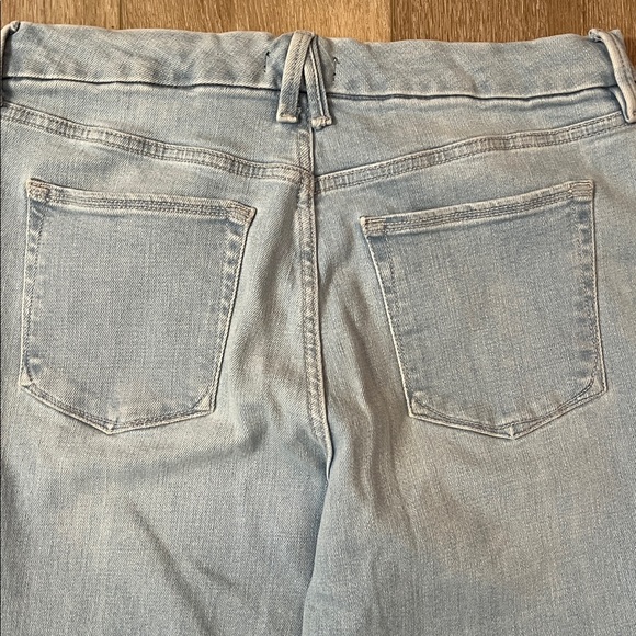 Good America - Good Legs Flare, light wash jeans, frayed hem, wide leg, size 14 - Picture 12 of 16